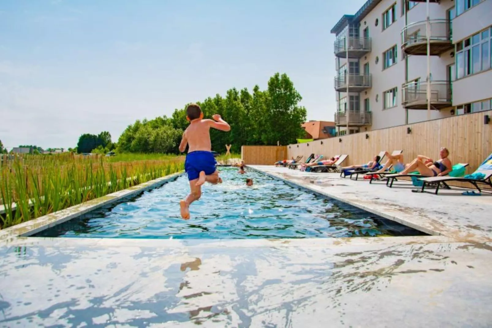 Westbay4B-Pool