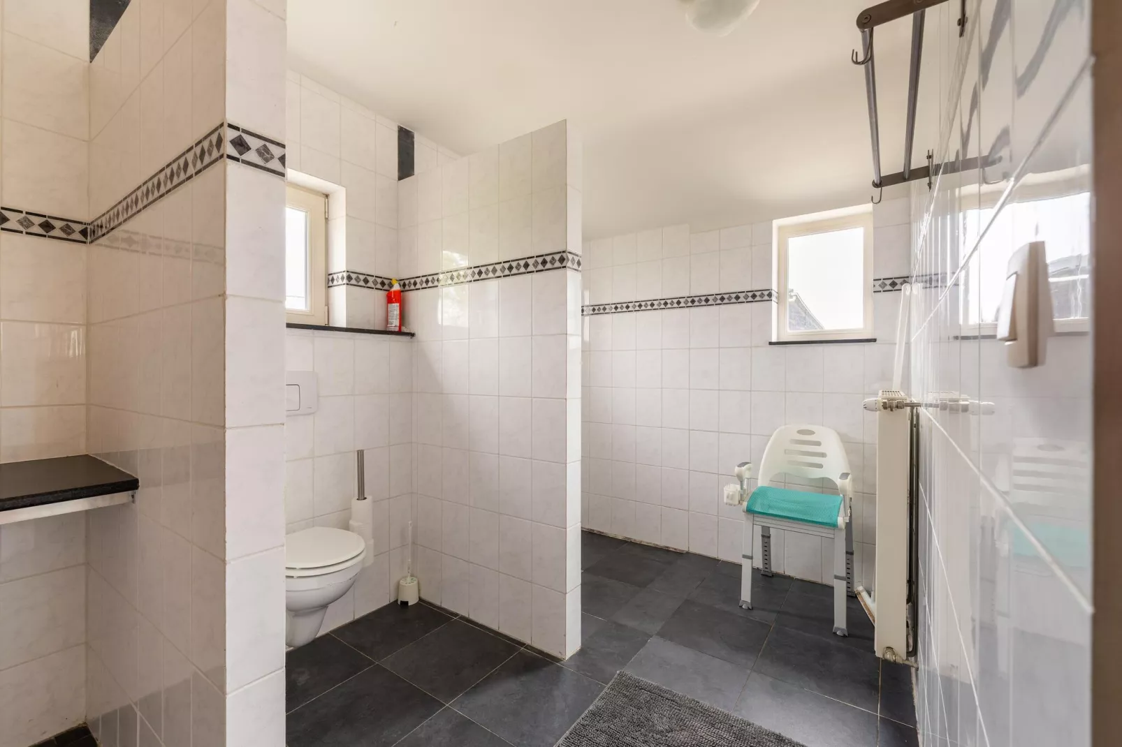Hof ter Blote II-Bathroom