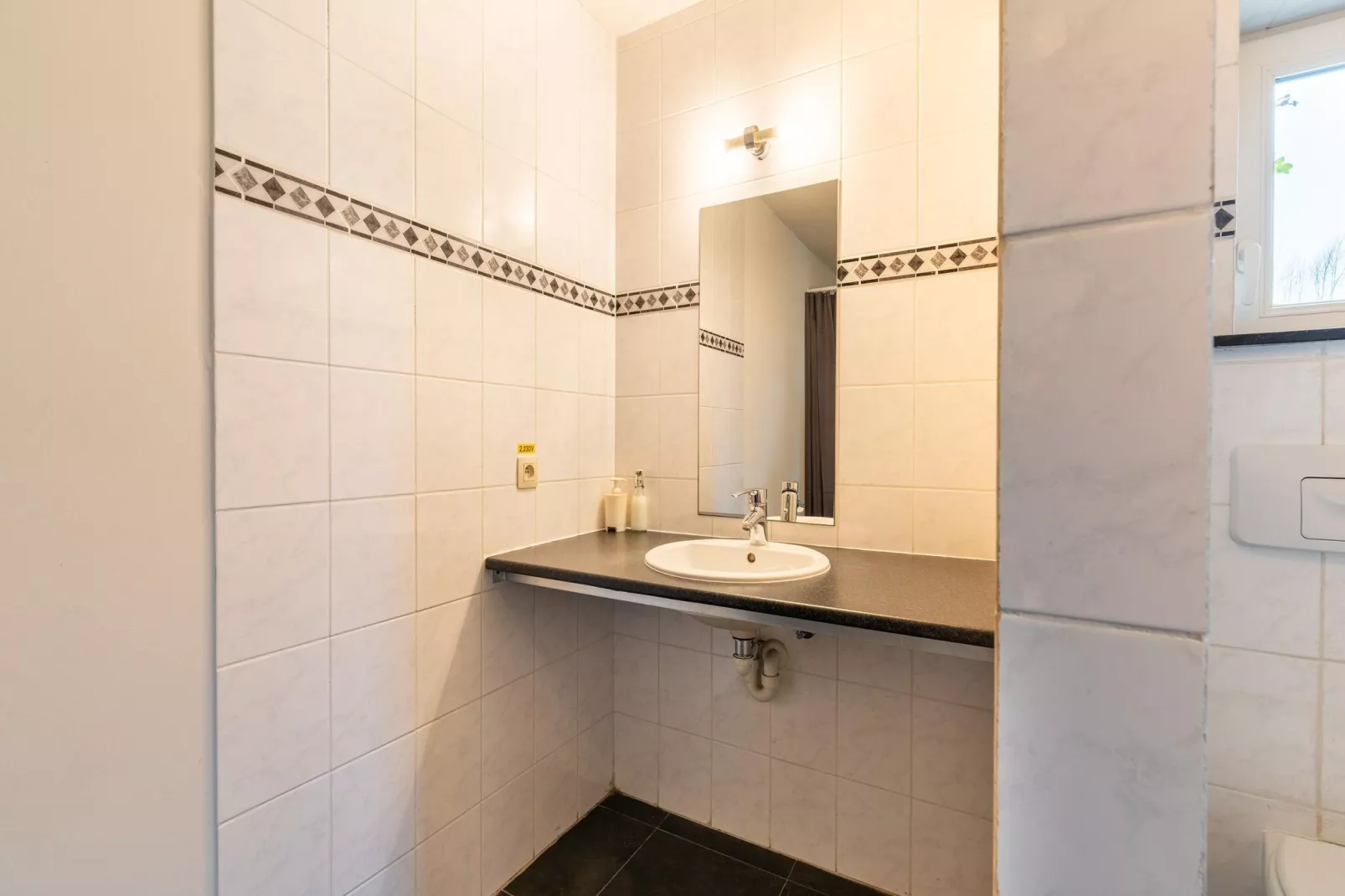 Hof ter Blote II-Bathroom