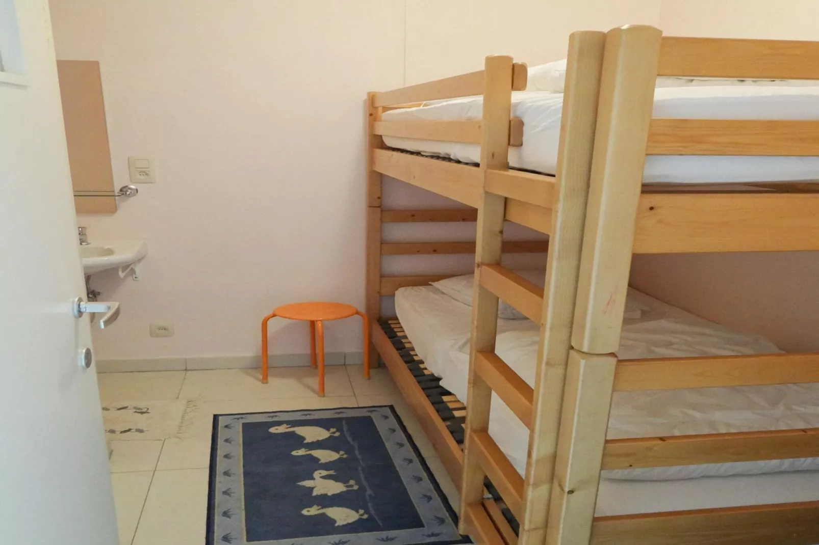 ECLAIRCIE 501-Bedroom