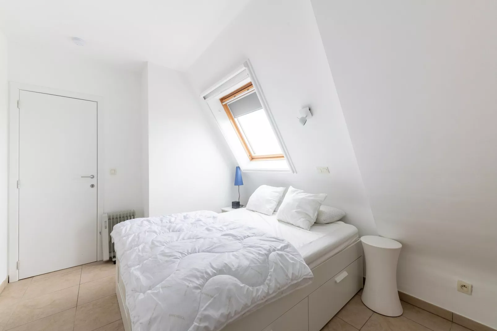 NWD40D0202-Bedroom
