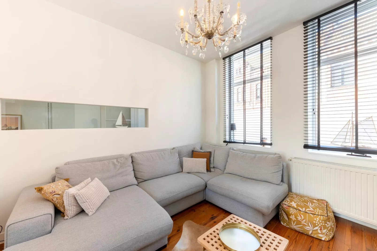 OLV 8-Living room