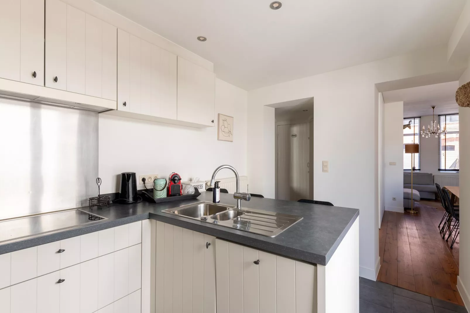 OLV 8-Kitchen