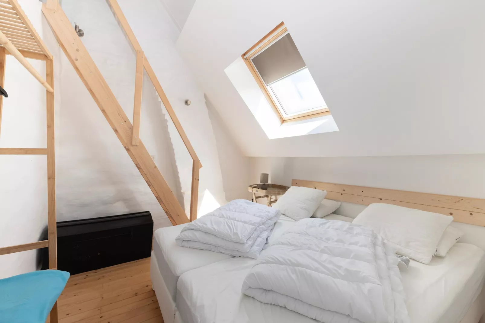 OLV 8-Bedroom