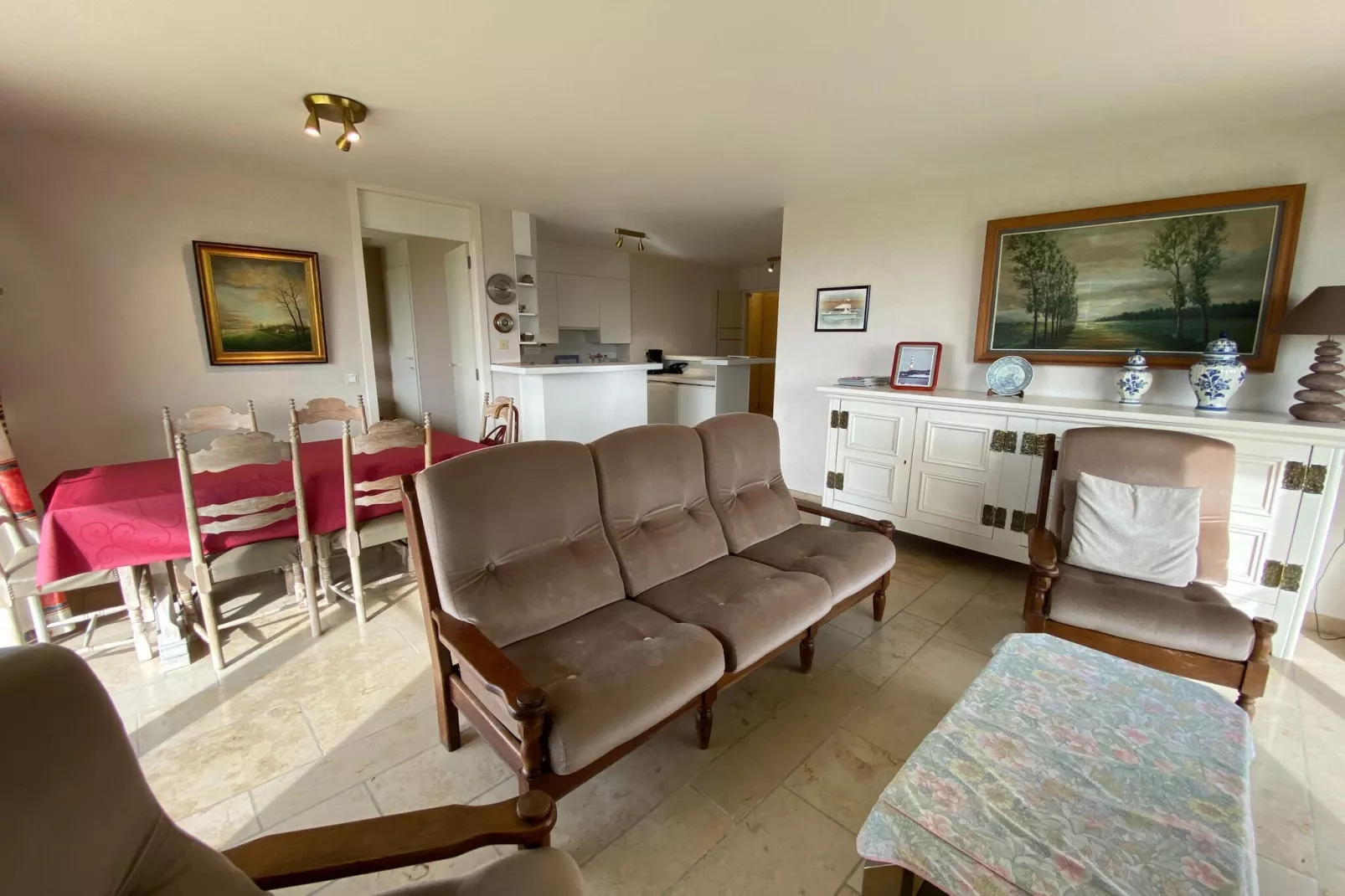 WSP7-Dining room