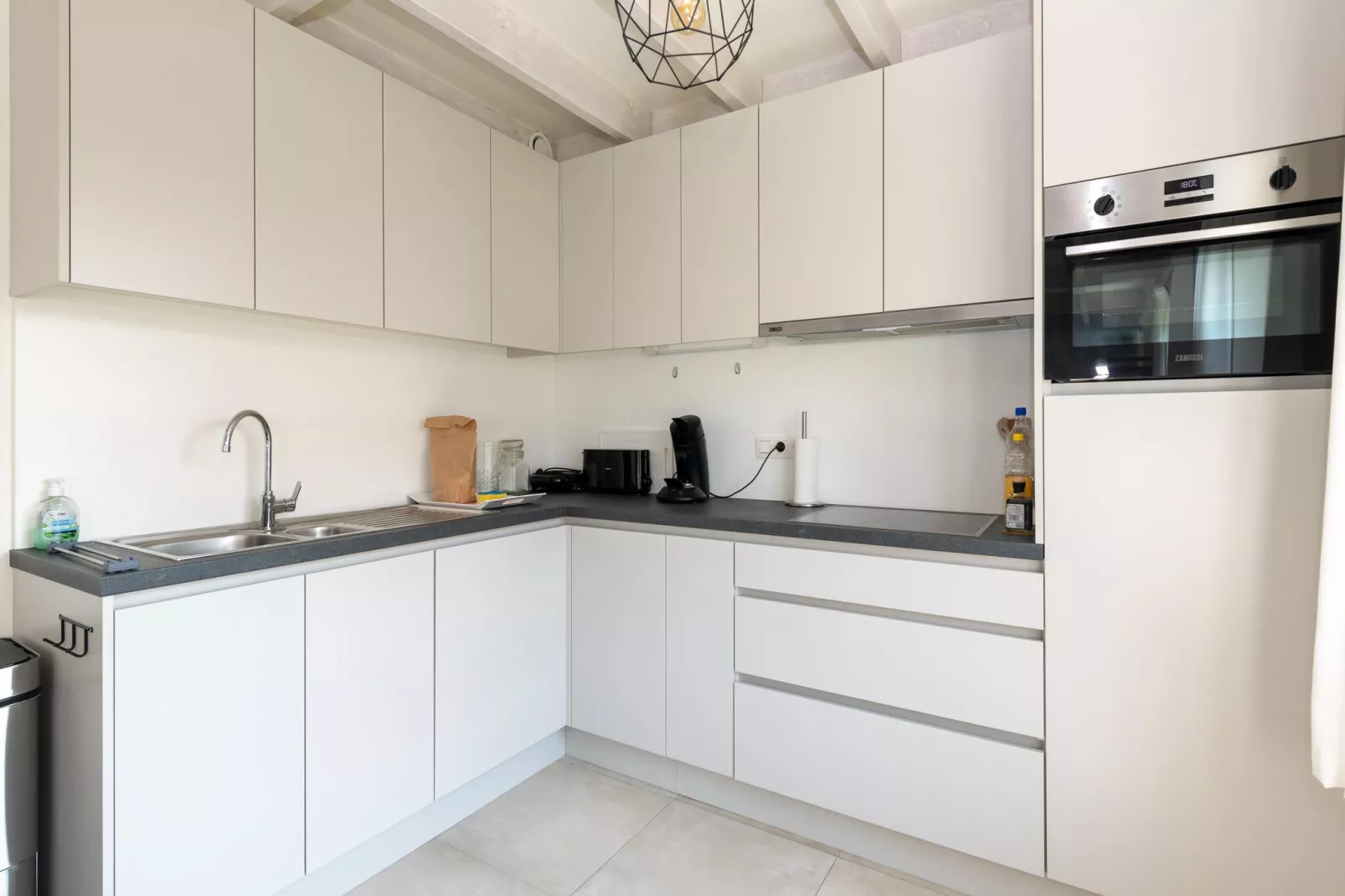 W1-Kitchen