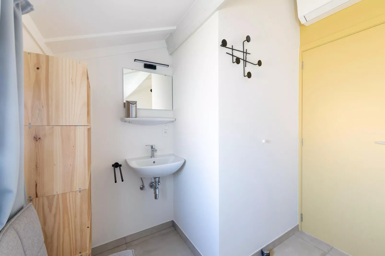 W1-Bathroom