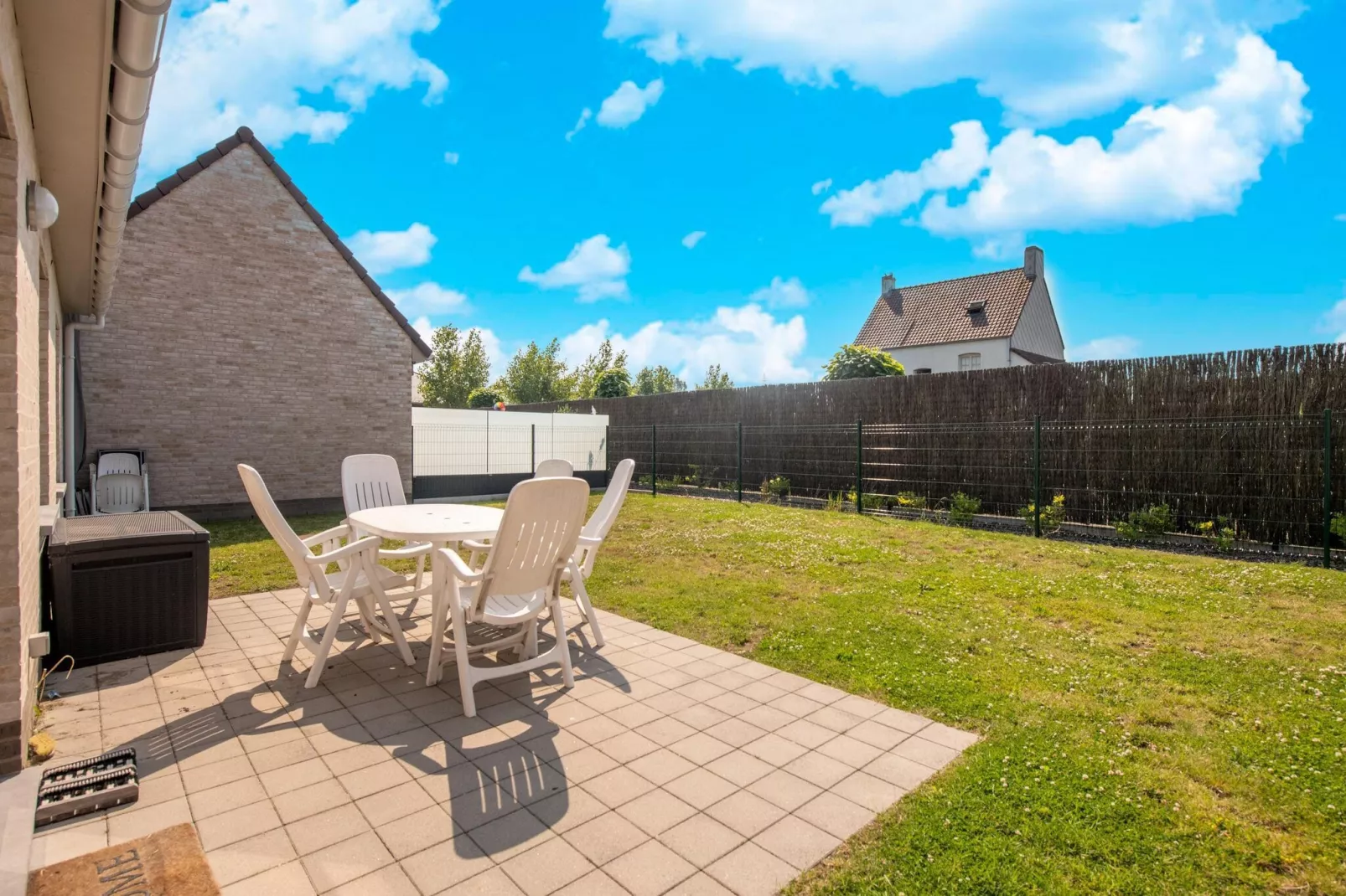 W4-Terrace balcony