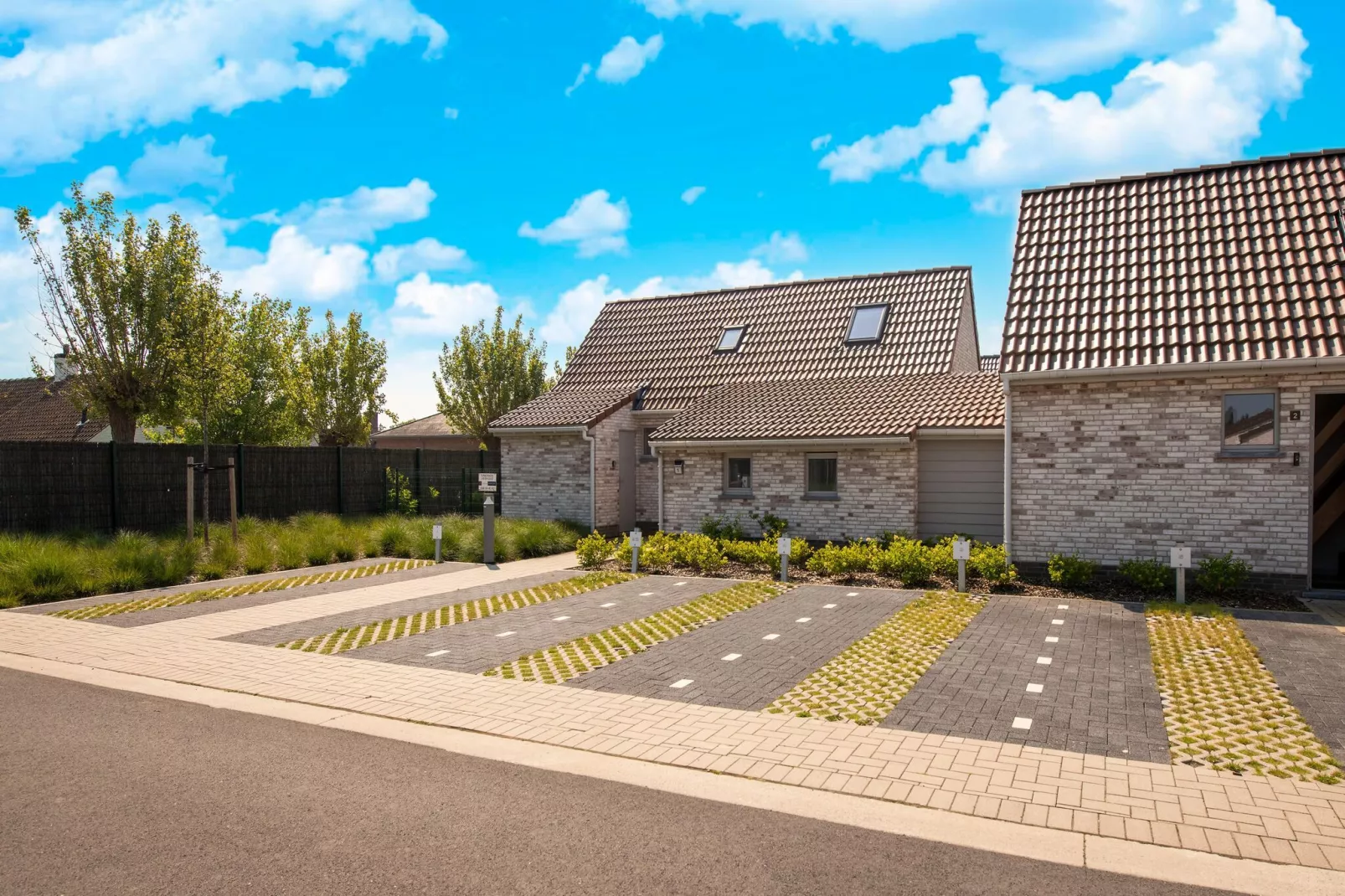 W4-Exterior summer
