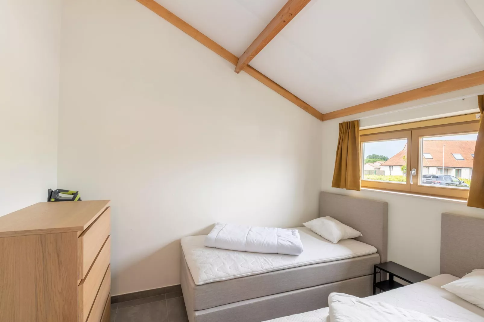 W19-Bedroom