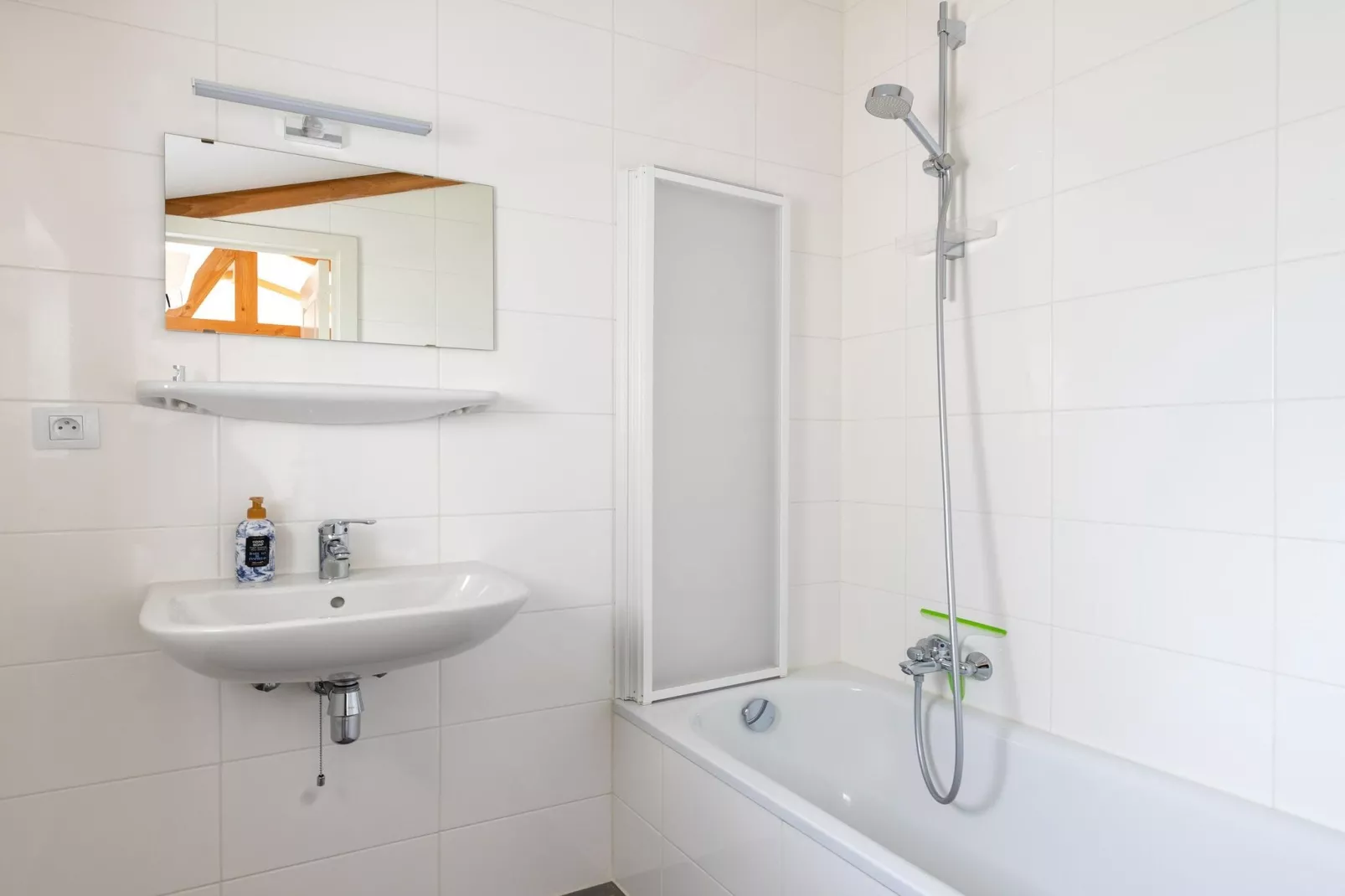 W19-Bathroom