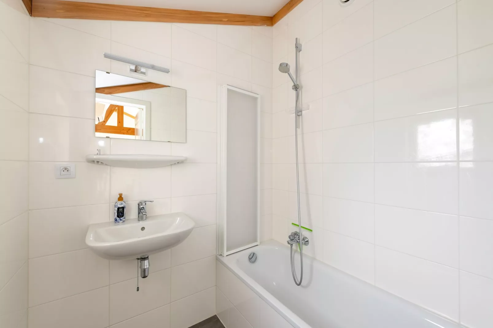 W19-Bathroom