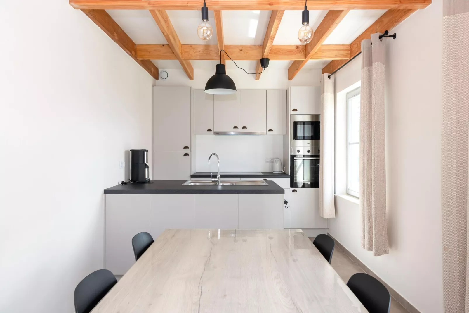 W88-Dining room