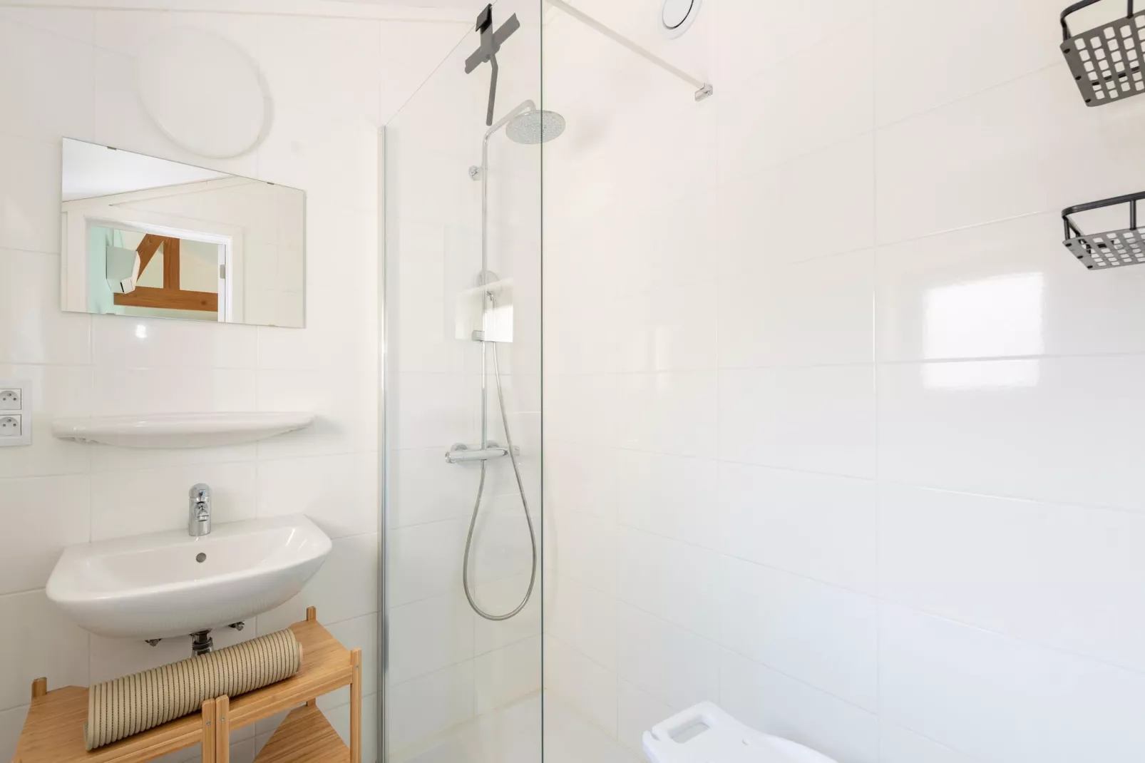W93-Bathroom