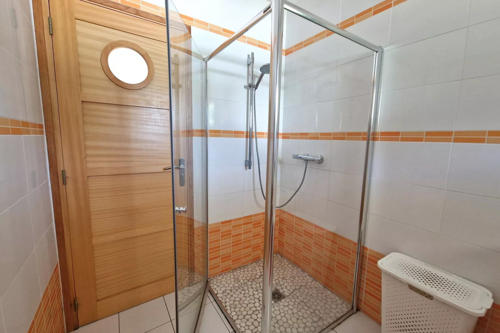 Semi-detached house Pénestin-Bathroom