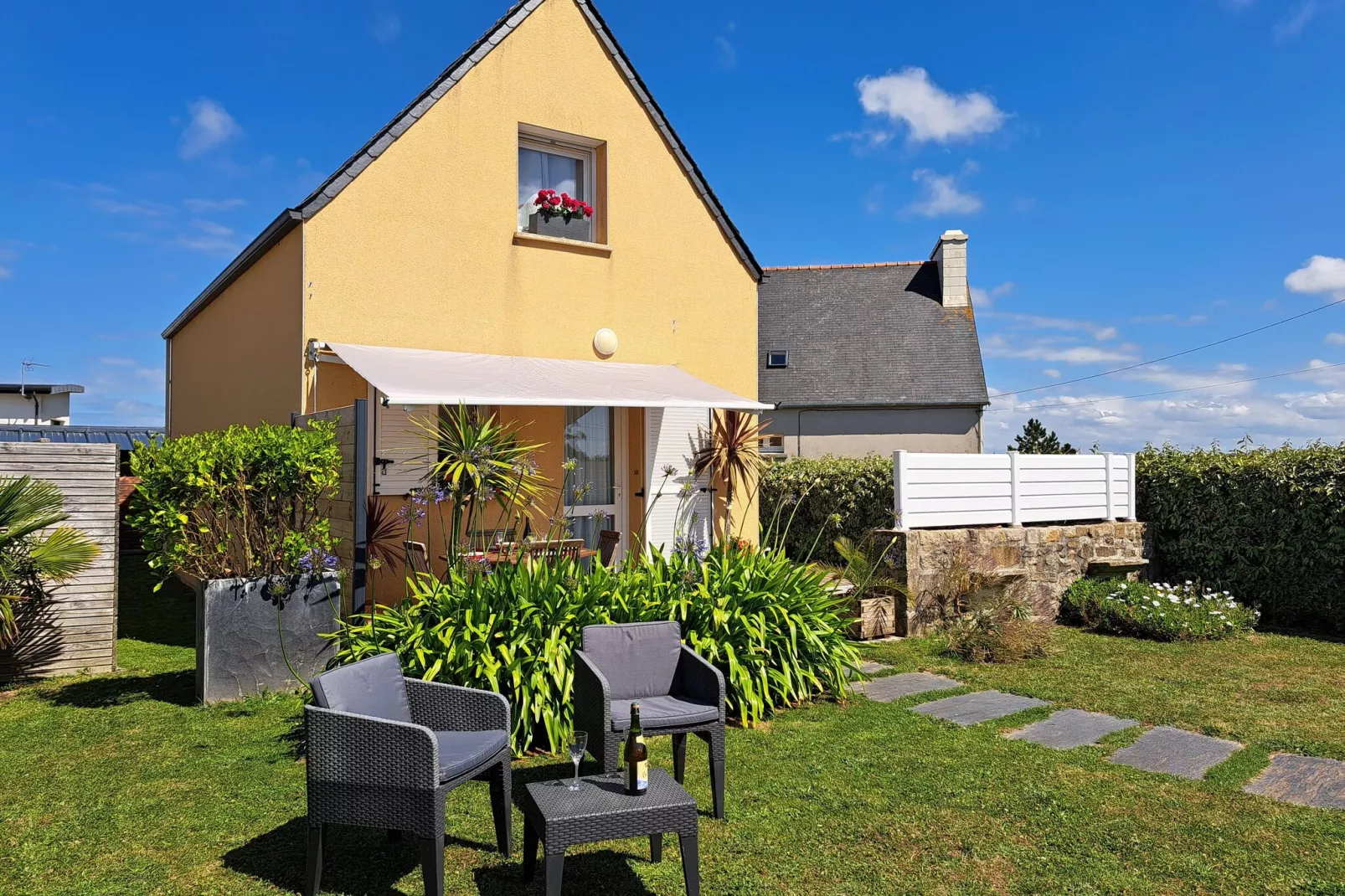 Ferienhaus Plounéour-Brignogan-Plages-Gardens summer