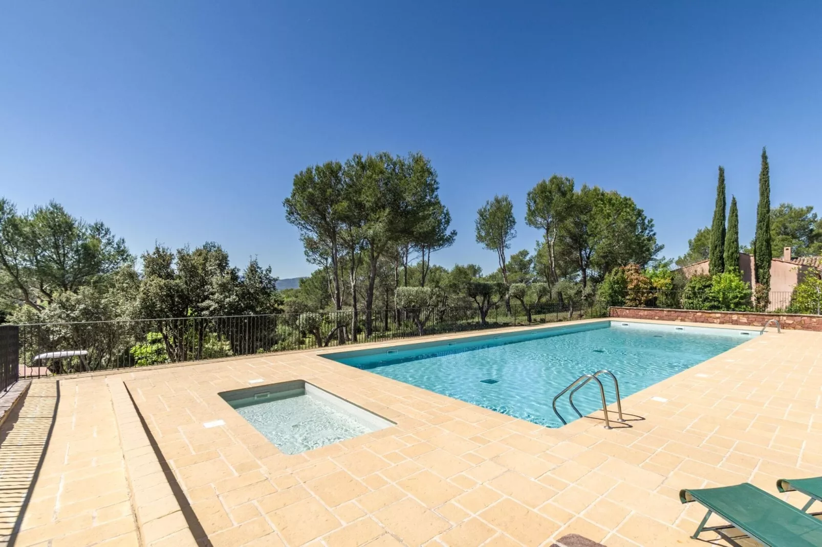 Apartments Les Domaines de Saint-Endréol / La Motte-en-Provence // Apt 2 chambres Type B-Pool