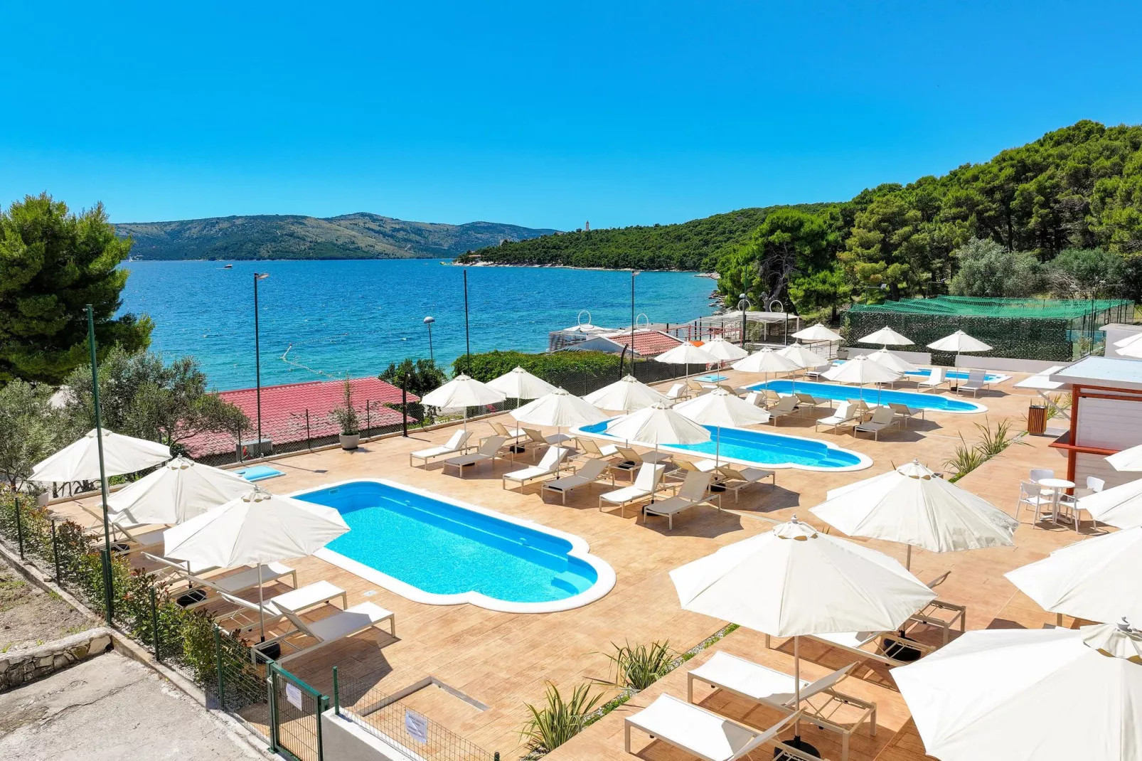 Apartments Medena Trogir - Seget Donji - B 4plus1 Superior Seaside