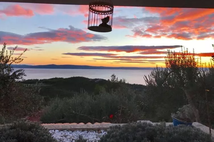 Villa Amare Makarska - E6 circa 150 qm für max 6 Pers-View summer