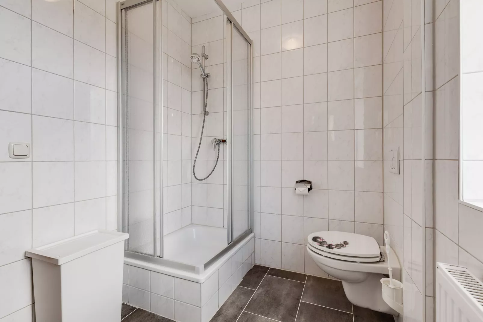 An den Wiesen-Bathroom