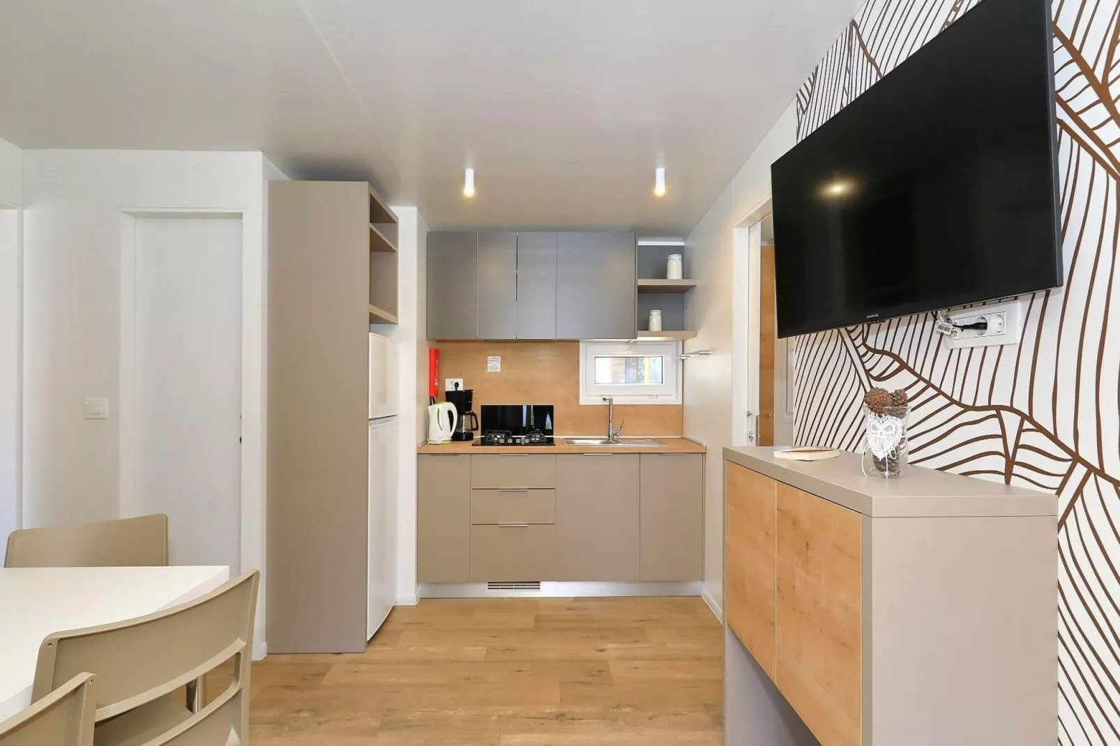 Mobile Homes in Camping Park Soline - Biograd - Type Glamping Family Deluxe-Living room