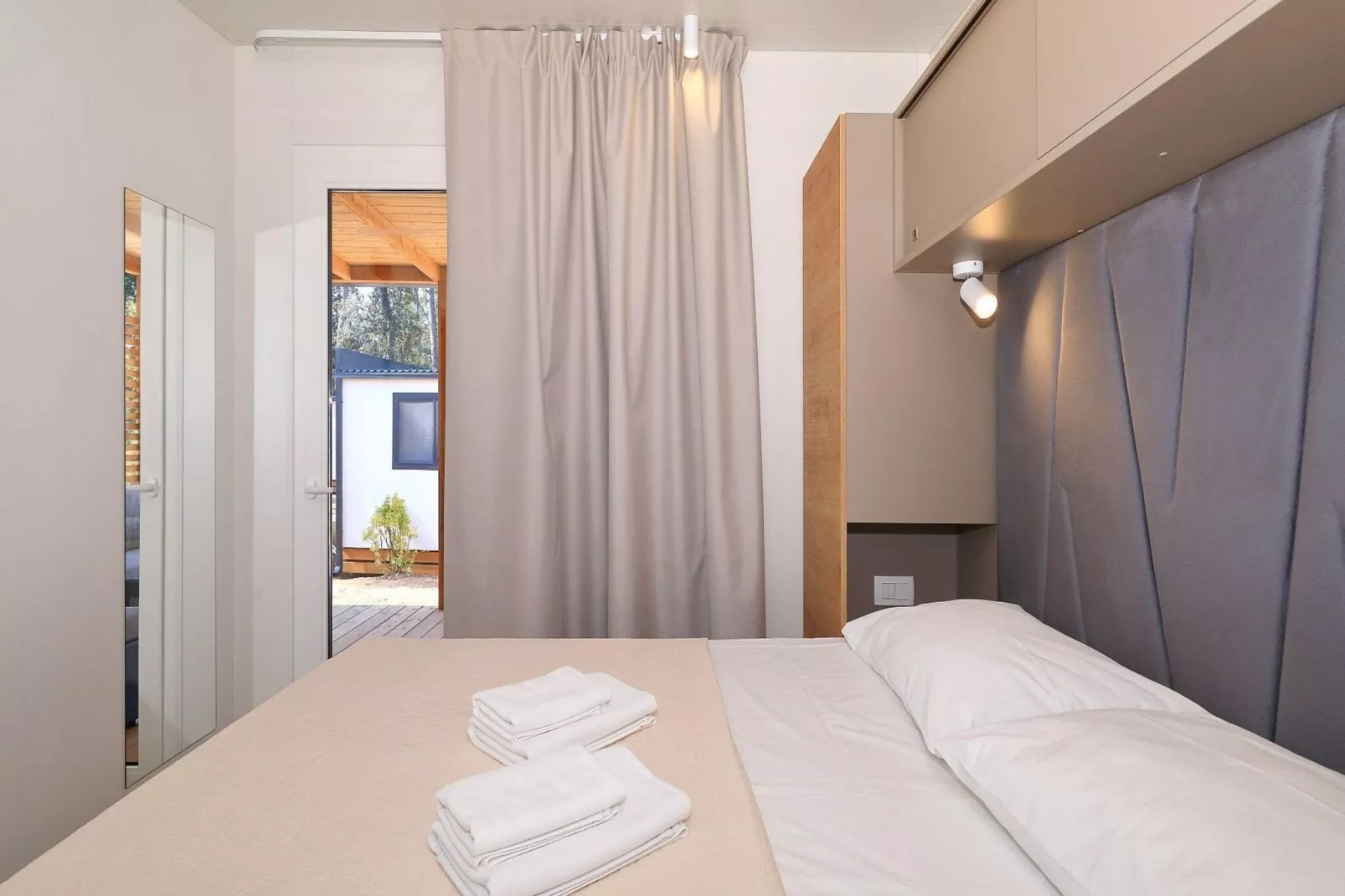 Mobile Homes in Camping Park Soline - Biograd - Type Glamping Family Deluxe-Bedroom