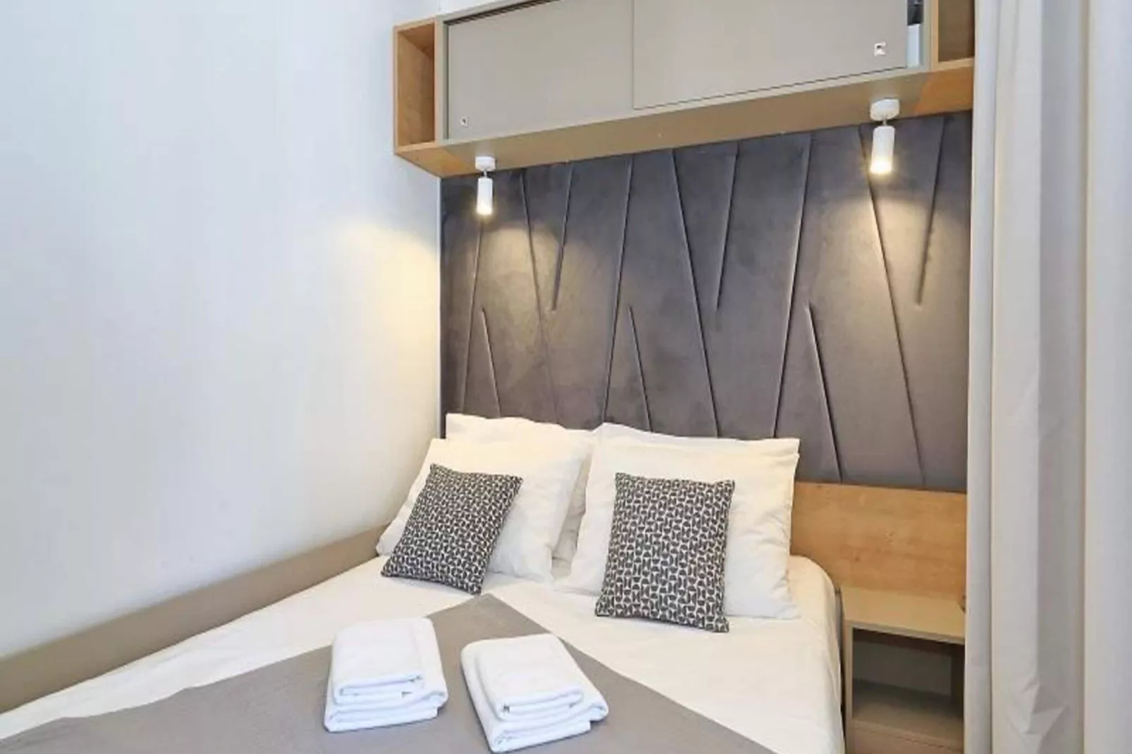 Mobile Homes in Camping Park Soline - Biograd - Type Glamping Deluxe 32 qm-Bedroom
