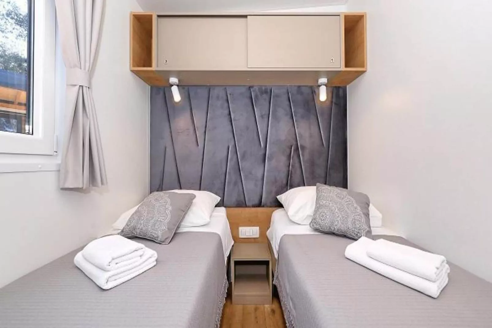 Mobile Homes in Camping Park Soline - Biograd - Type Glamping Deluxe 32 qm-Bedroom