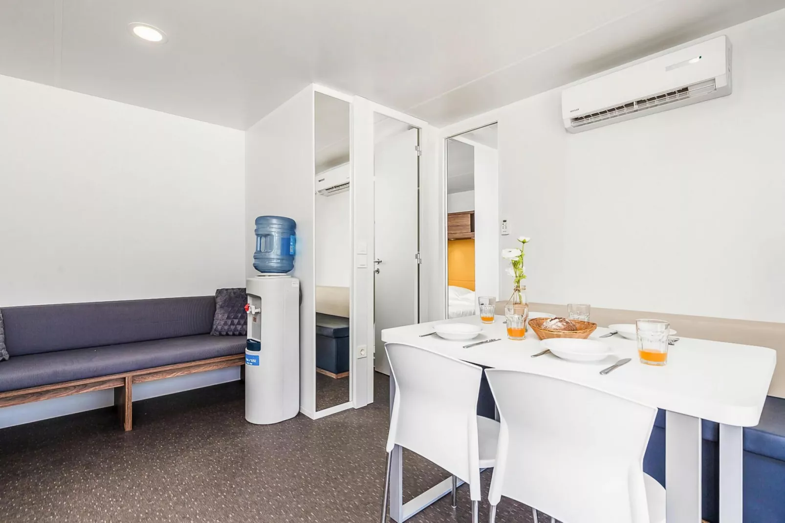 Mobile Homes Strasko Novalja Mediteran ca 34 qm für 6 Pers-Living room