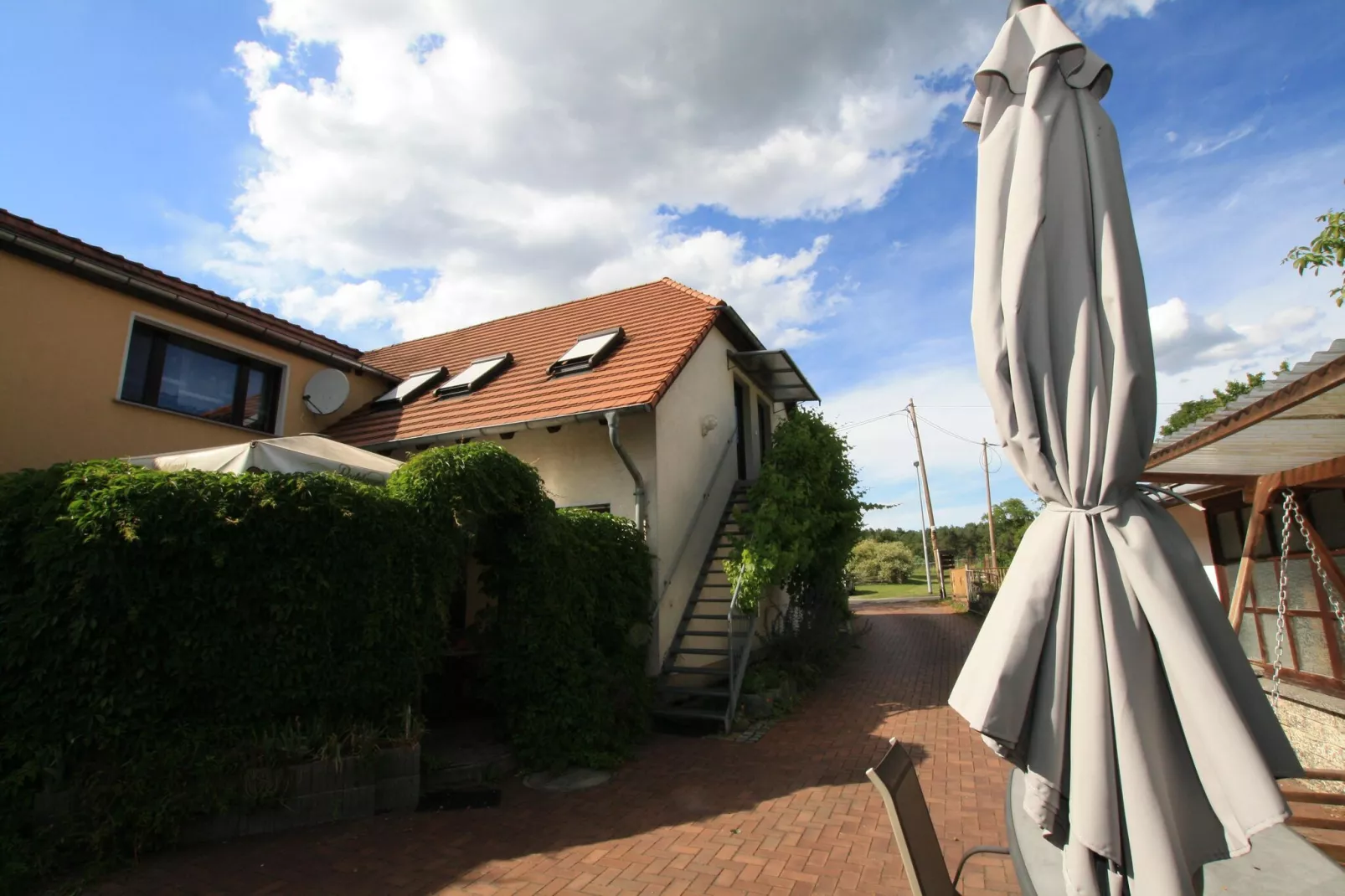 Studio im DG 23 qm-Exterior summer