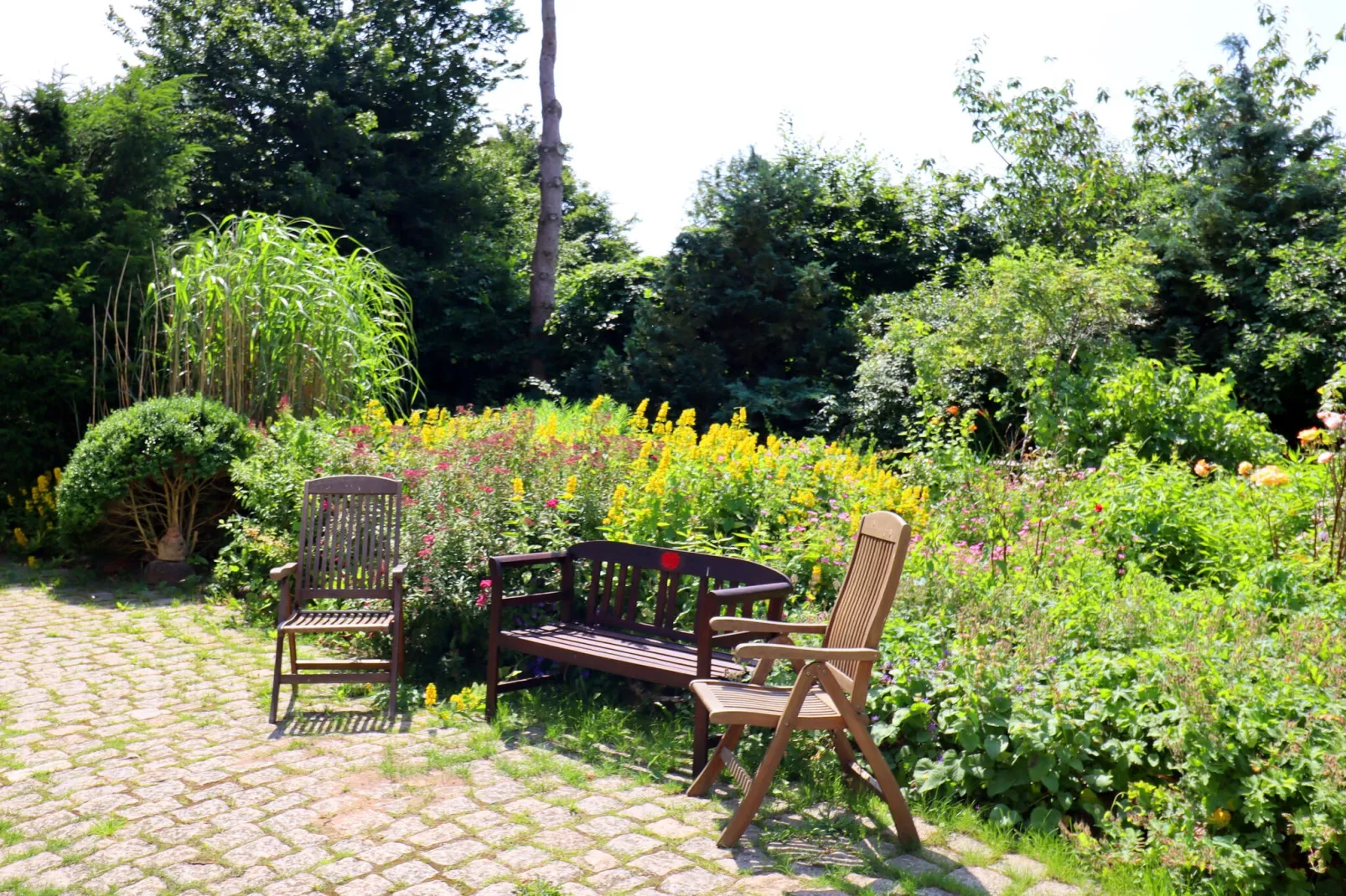 Ferienwohnung Parkblick mit 3 Schlafzimmern-Gardens summer