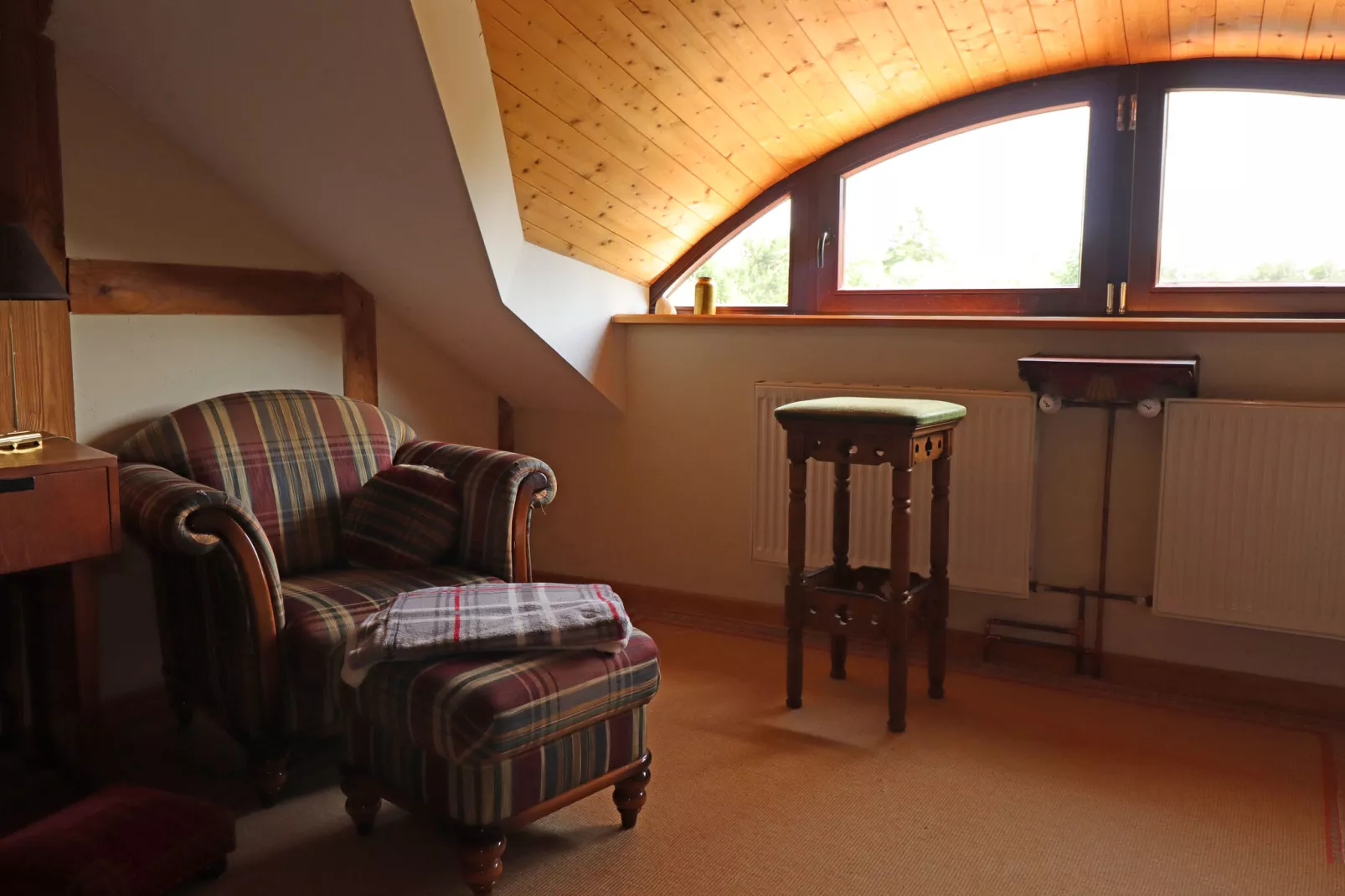 Die Besondere Ferienwohnung Bibliothek-Wohnzimmer
