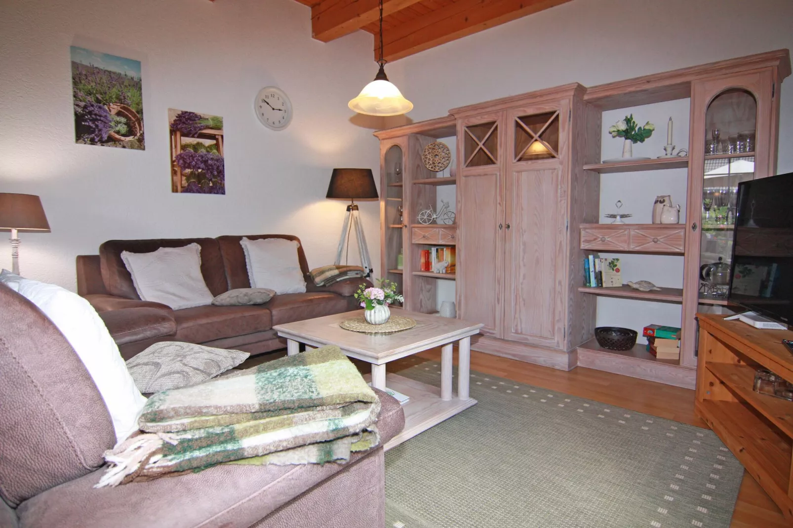 Ferienhaus mit Garten und Terrasse vor Rostock/Warnemünde