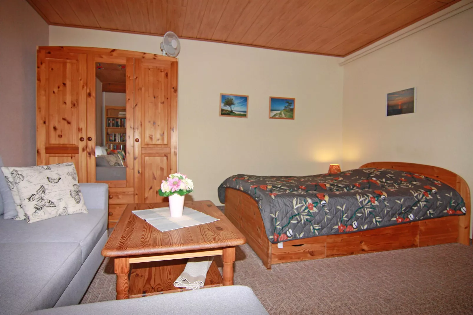 Hübsche Ferienwohnung am See nur 500m-Schlafzimmer