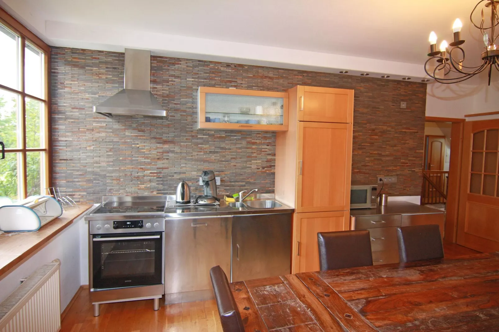 Landhausetage mit Garten-Kitchen