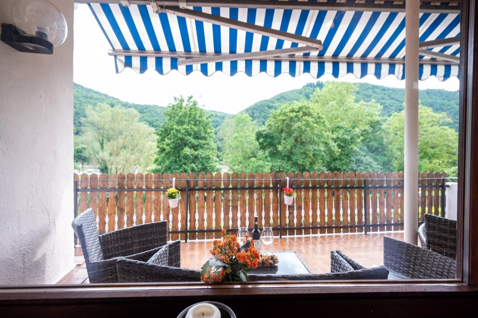Ferienhaus Moselgenuss-Terrassenbalkon