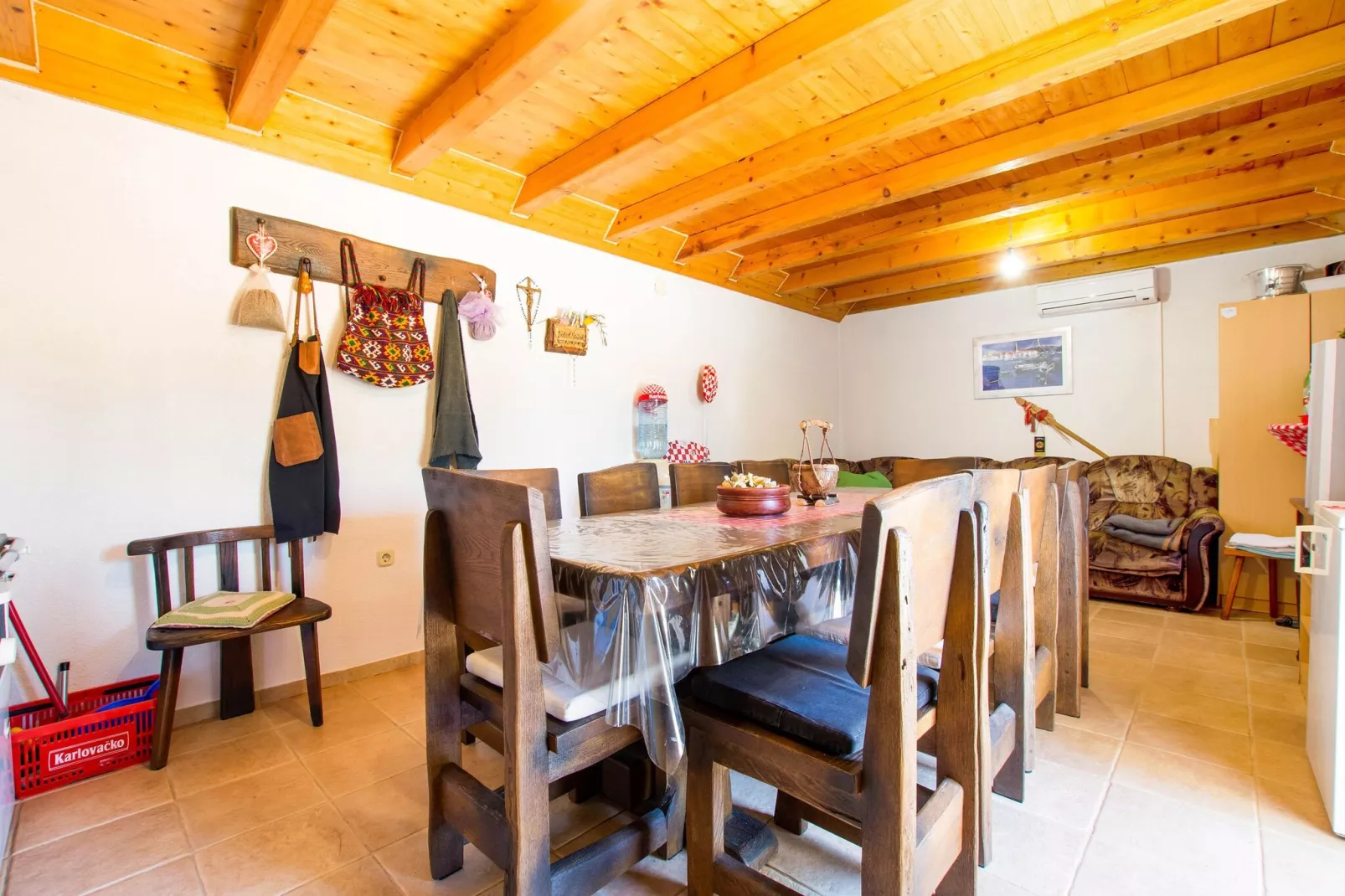 Kuća za odmor Jukić-Dining room