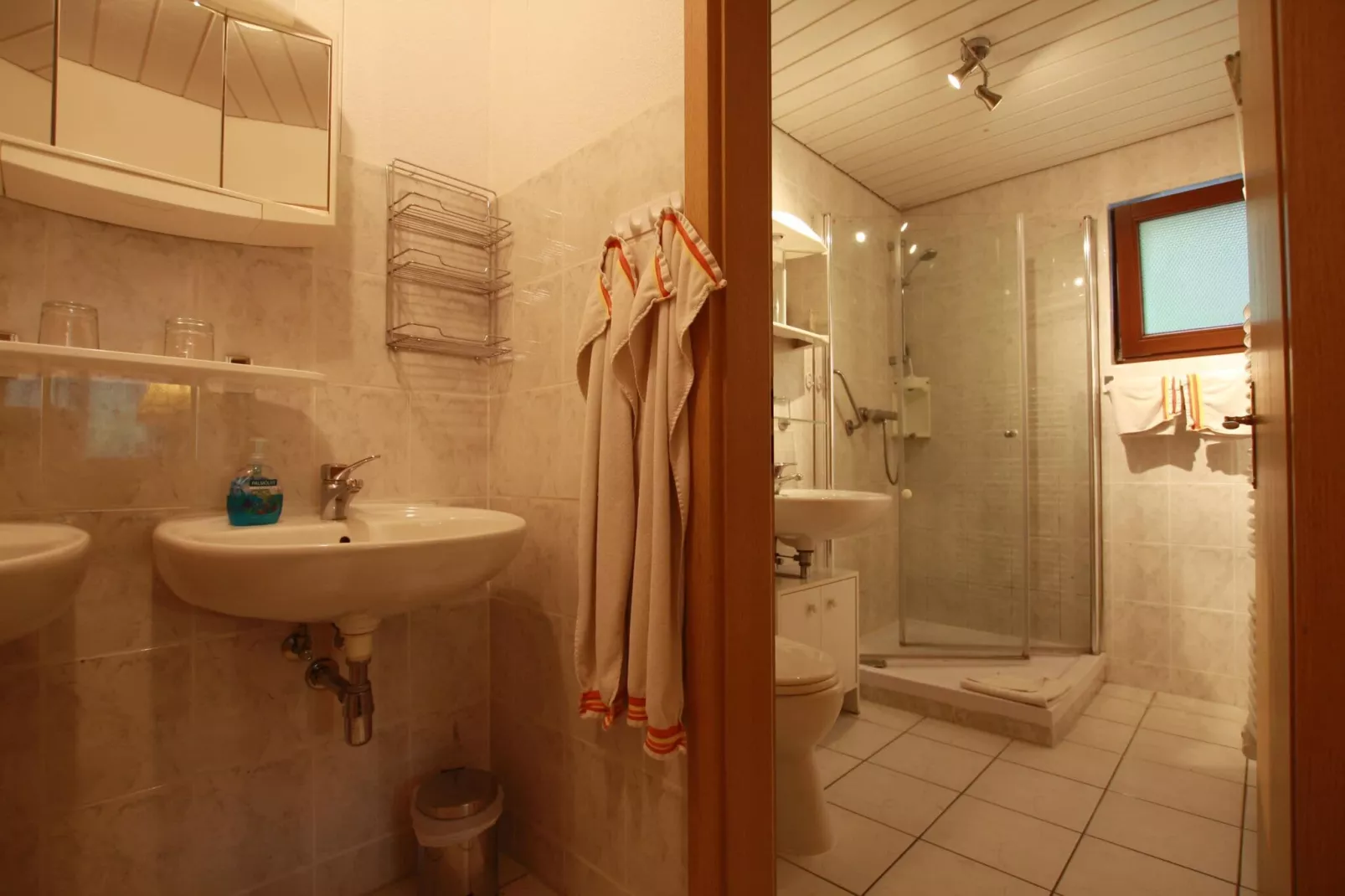 Fewo 4 Brandenburg-Bathroom