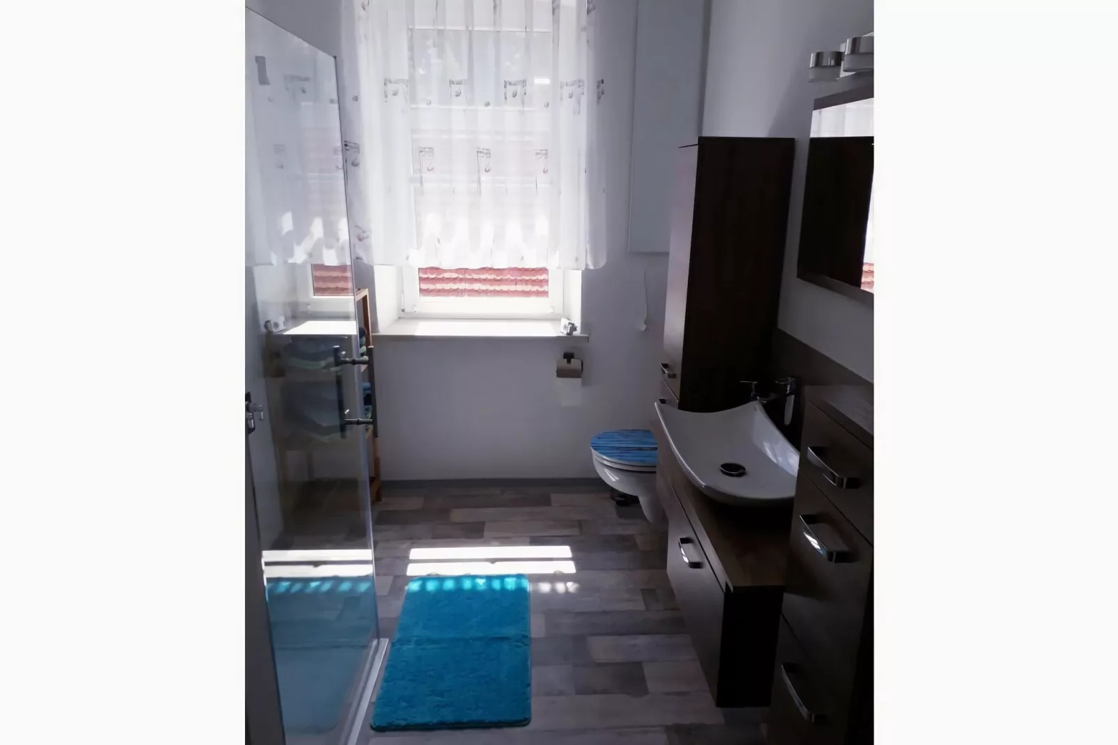 298207-Bathroom