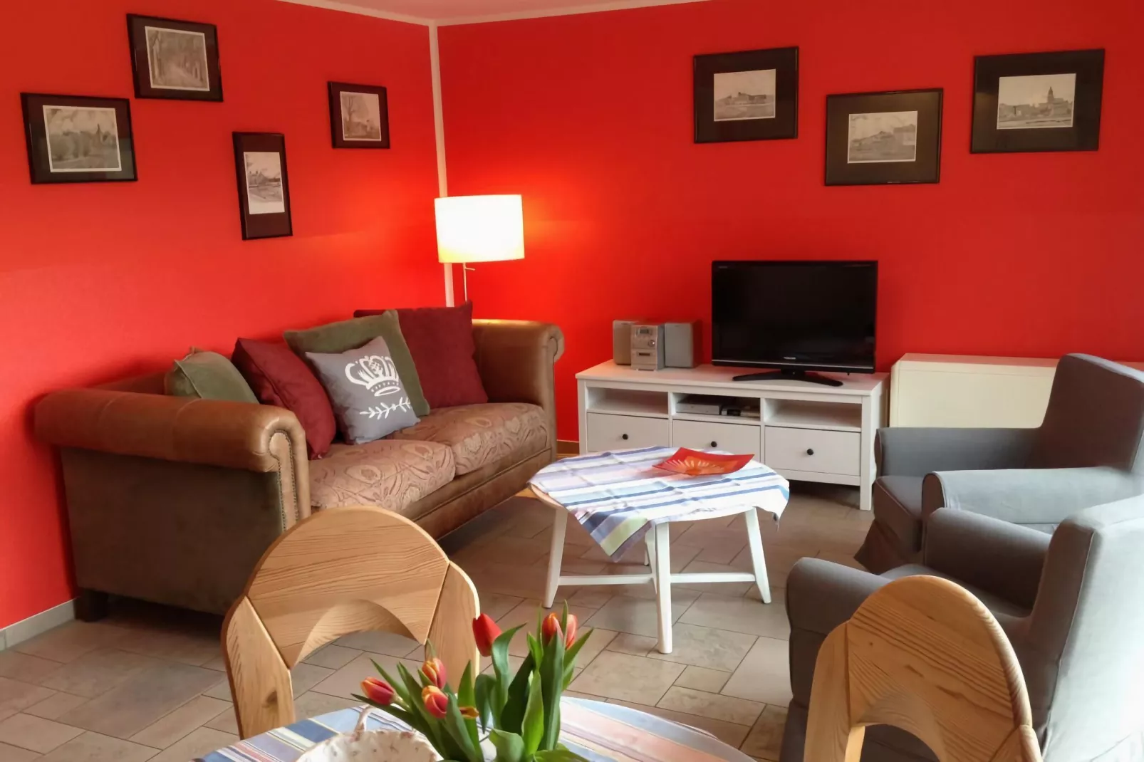 61290-Living room