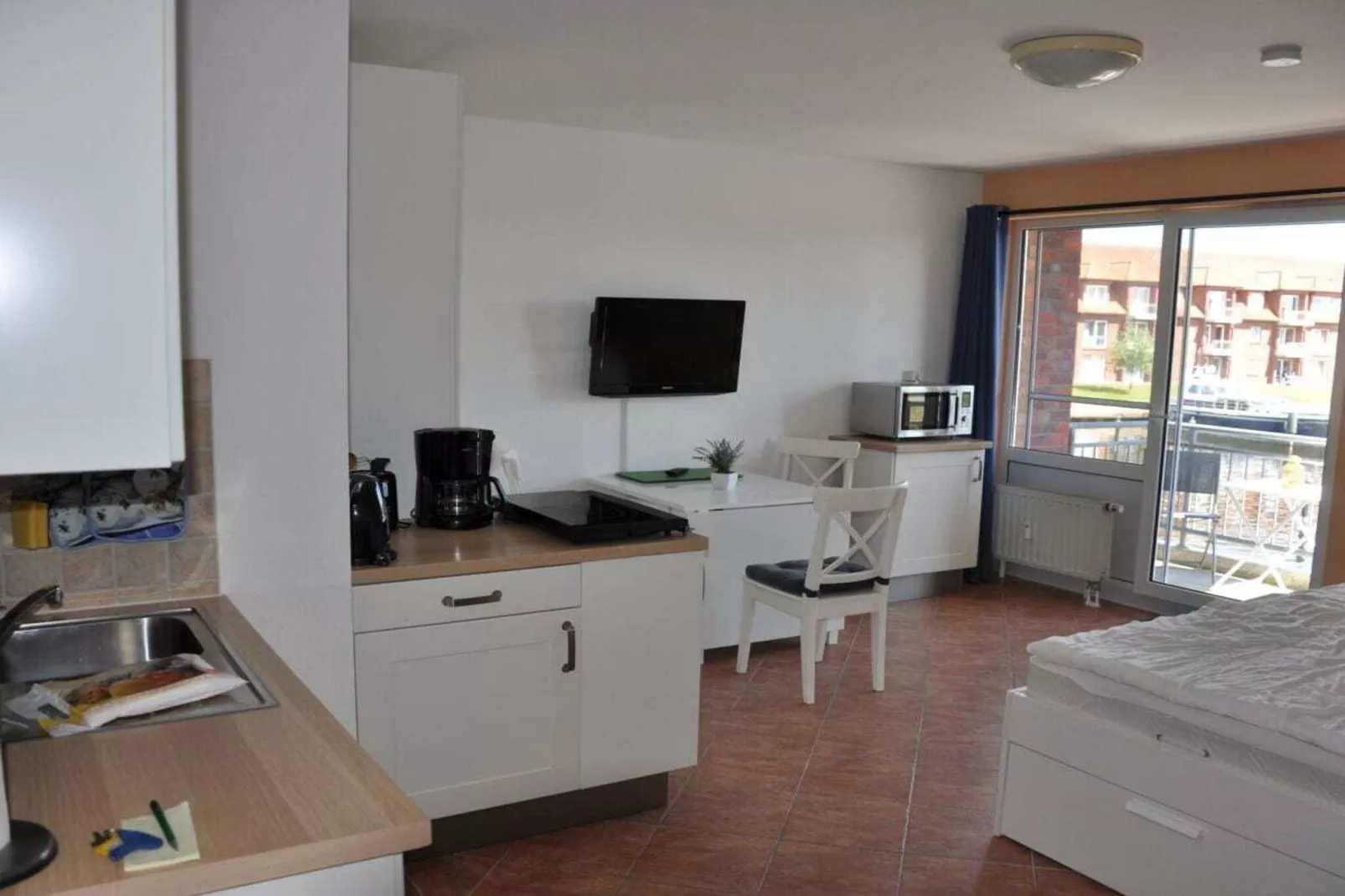 425901-Living room