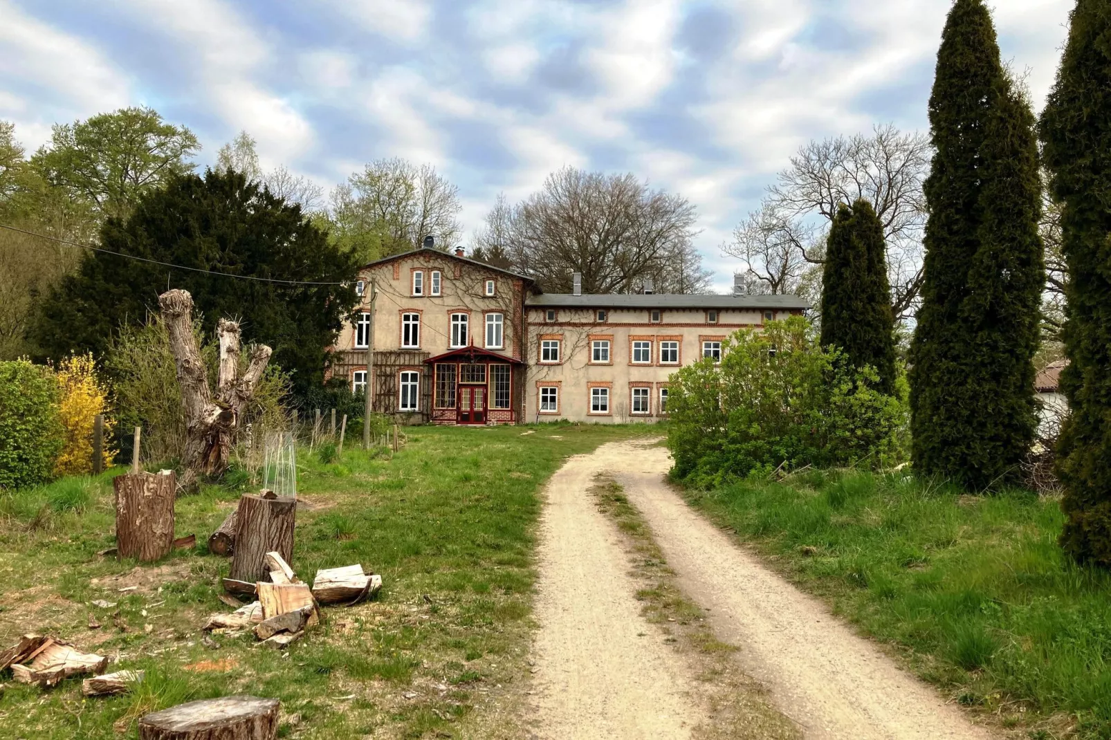 Wohnen im Gutshaus-Exterior summer