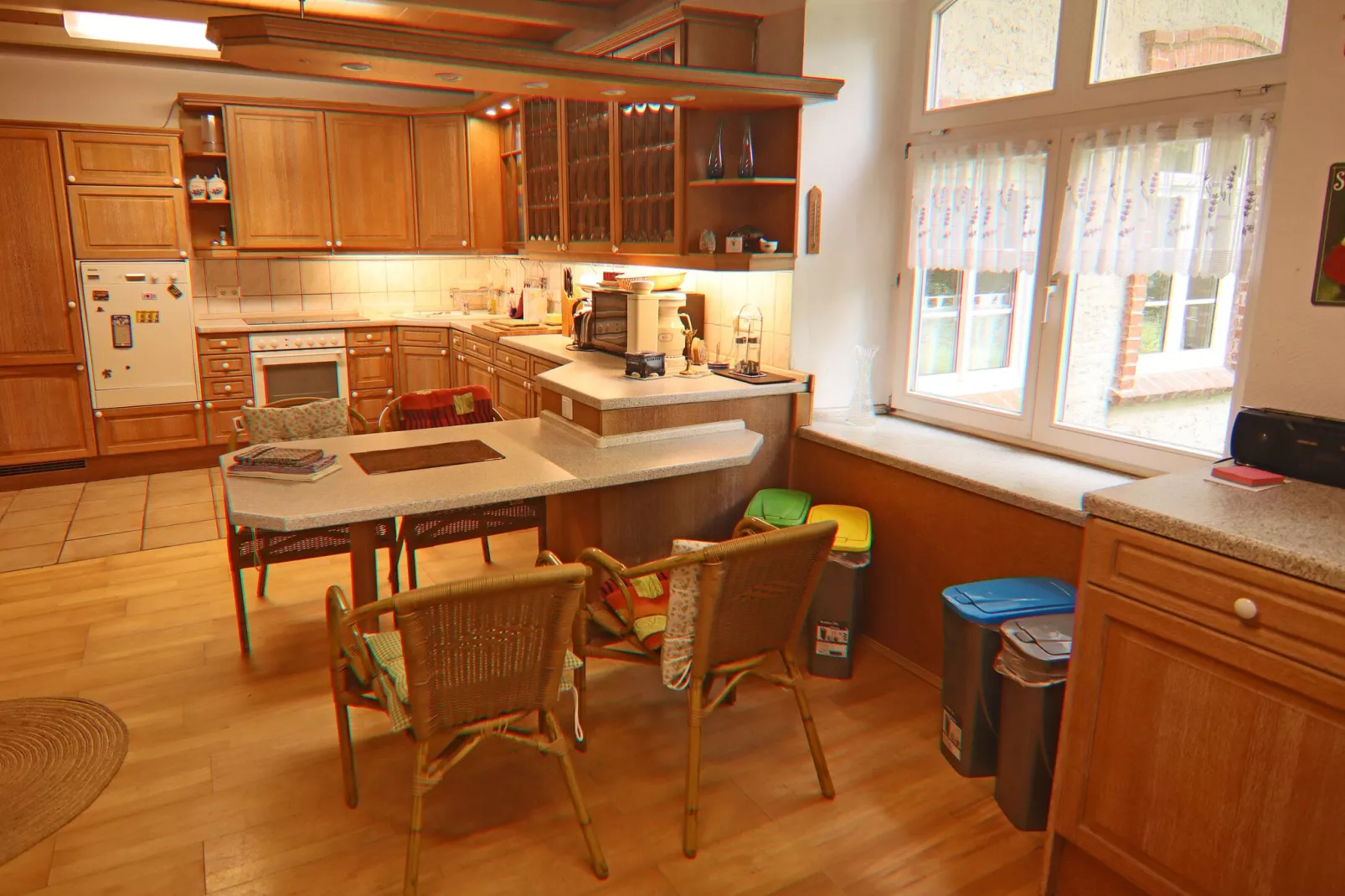 Wohnen im Gutshaus-Kitchen
