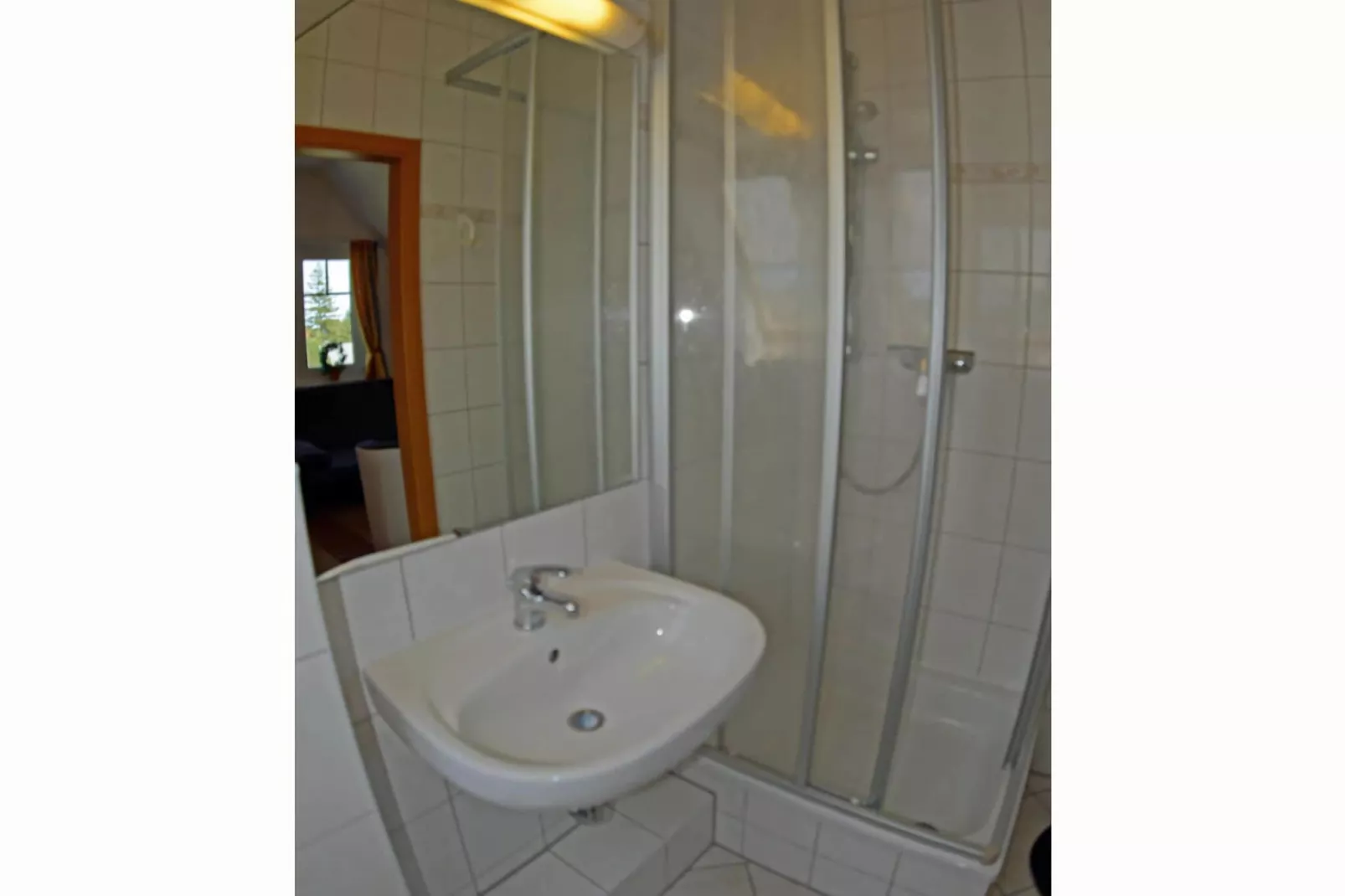 242075-Bathroom