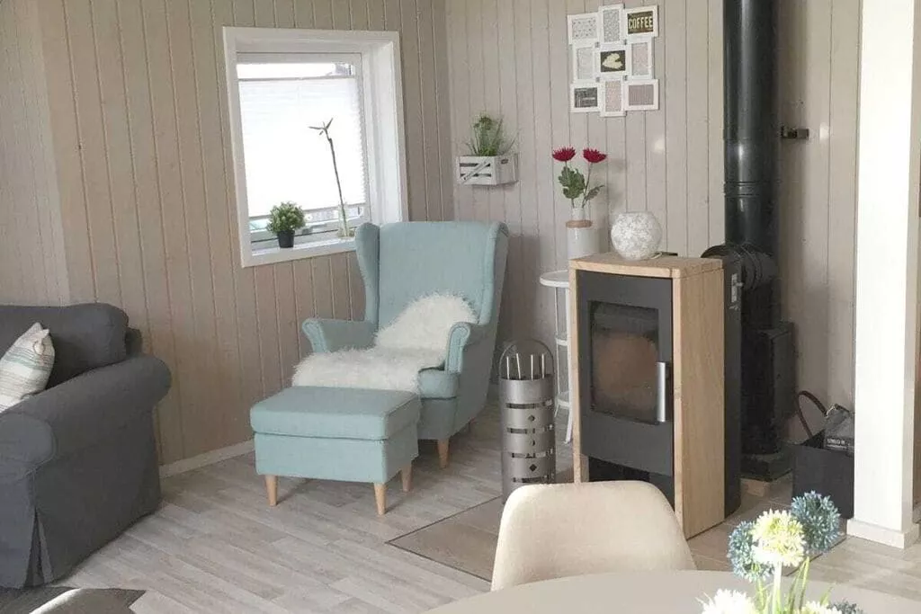 216473-Living room