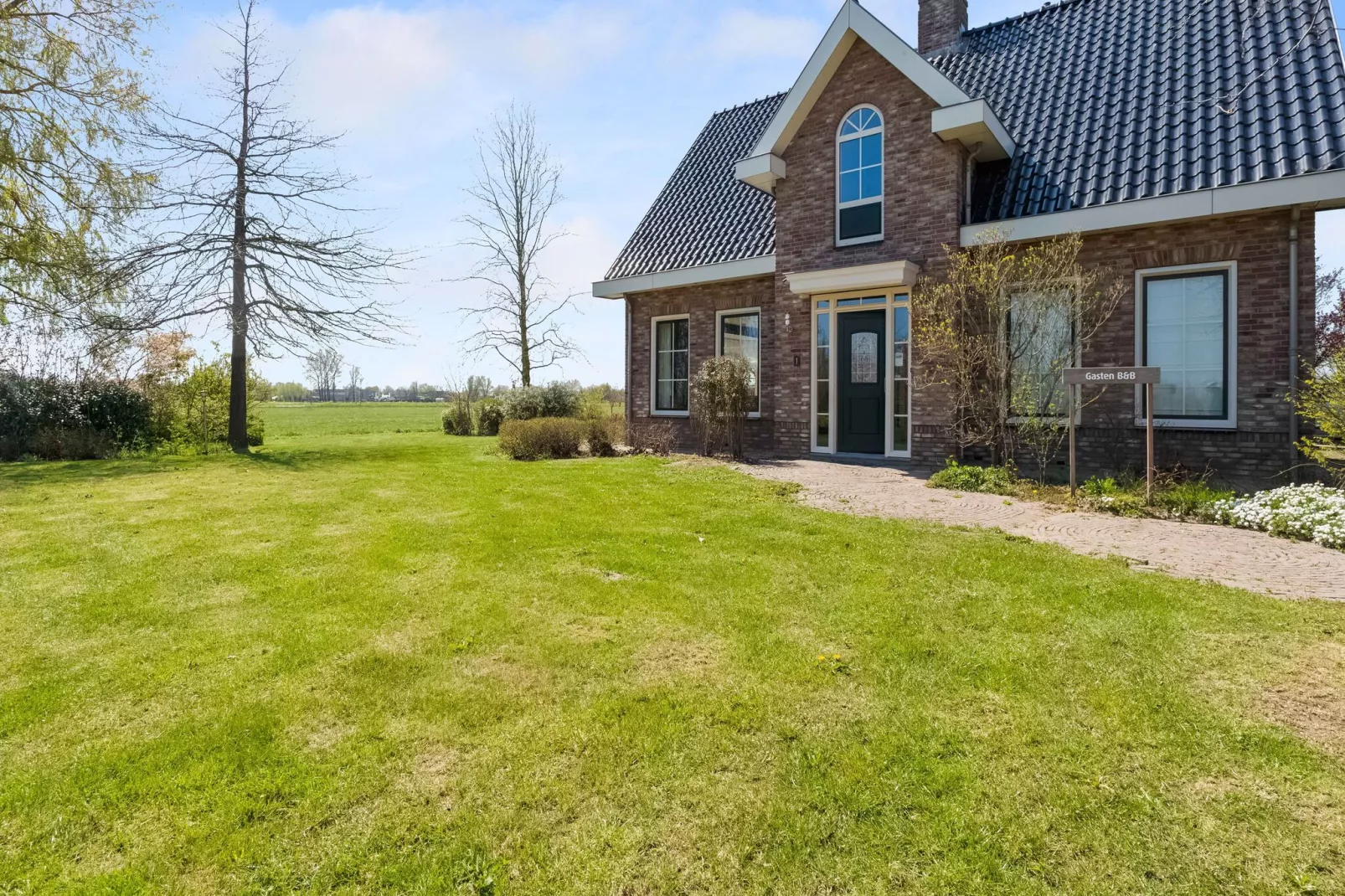 De Genderense Hoeve-Exterior summer