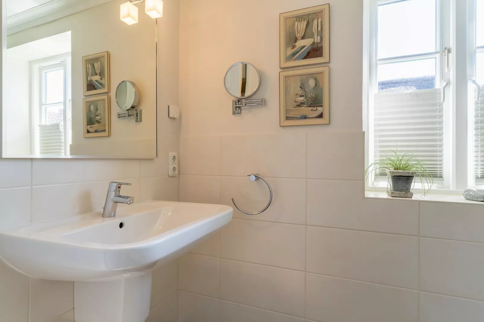 Doppelhaushälfte Molina St Peter-Ording / 1-4 Personen-Bathroom