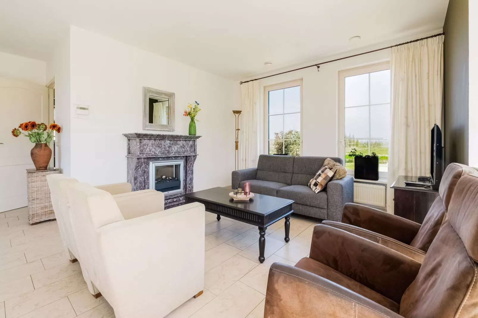 De Genderense Hoeve-Living room