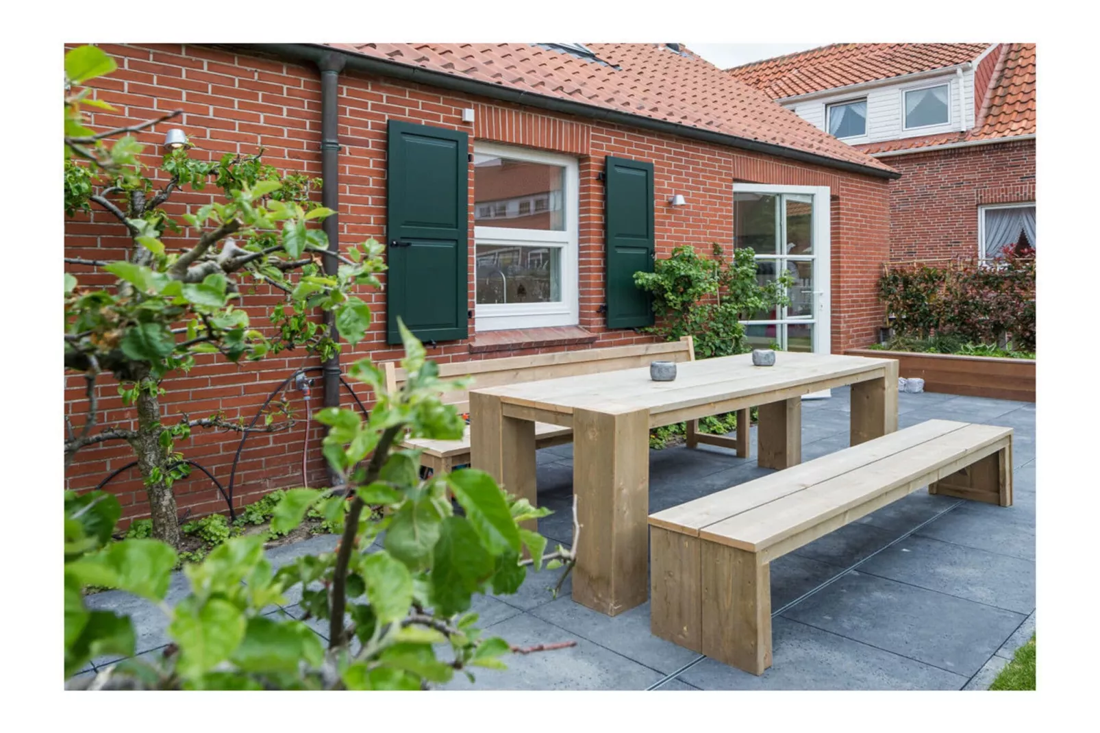 275554-Terrassenbalkon