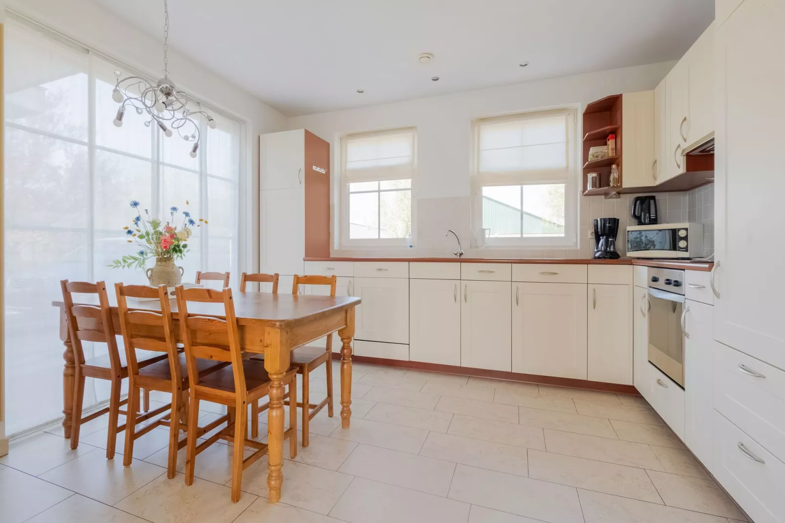 De Genderense Hoeve-Kitchen